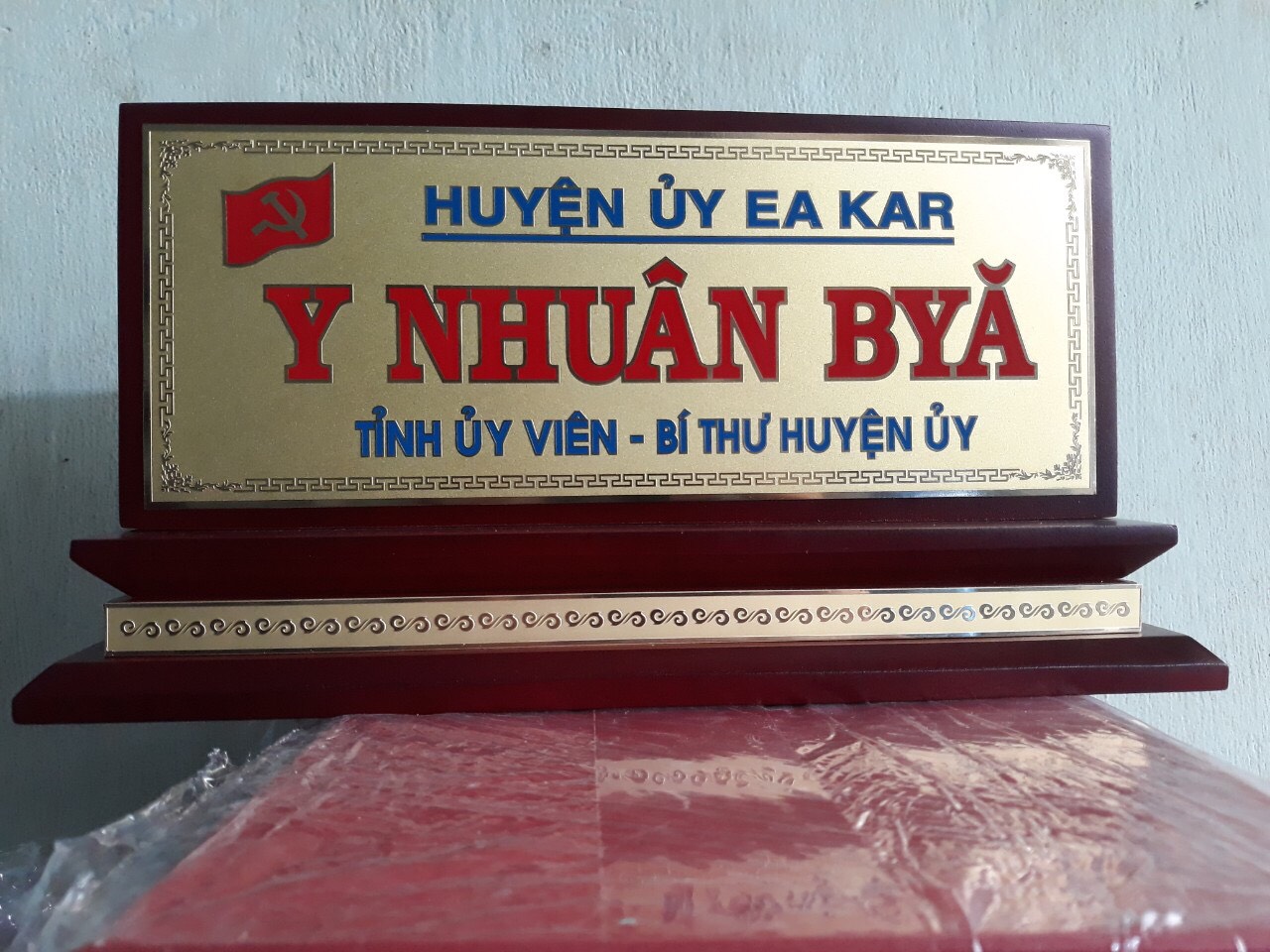 Bảng chức danh để bàn gỗ đồng ăn mòn - DN03